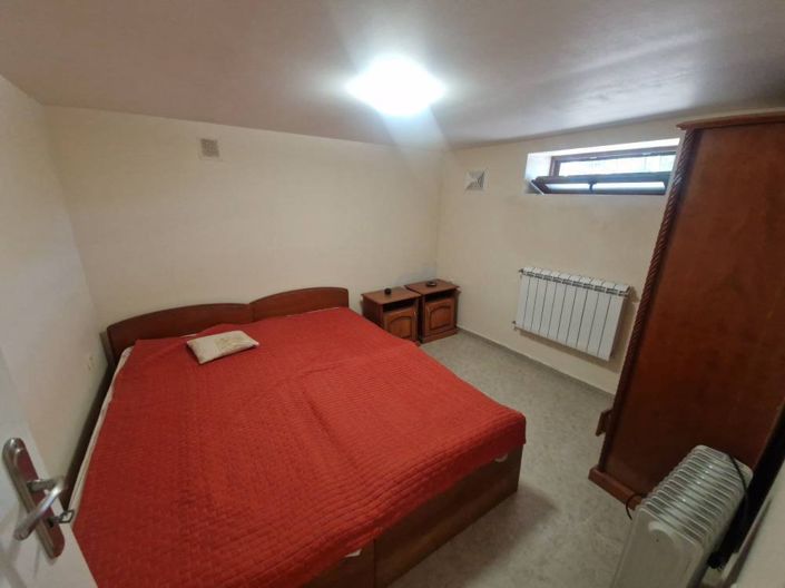 Image No.6-5 Bed Property for sale