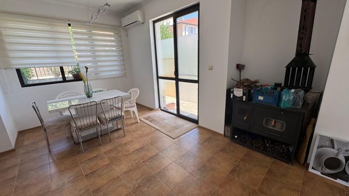 Image No.6-Propriété de 3 chambres à vendre à Kosharitsa