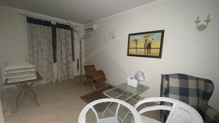 Image No.4-Propriété de 3 chambres à vendre à Elenite