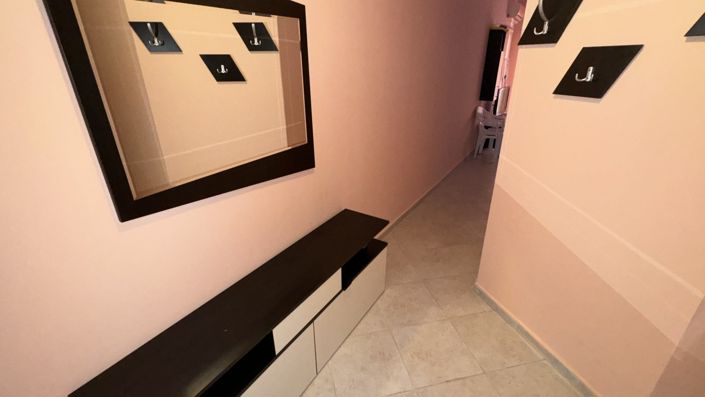 Image No.2-1 Bed Property for sale