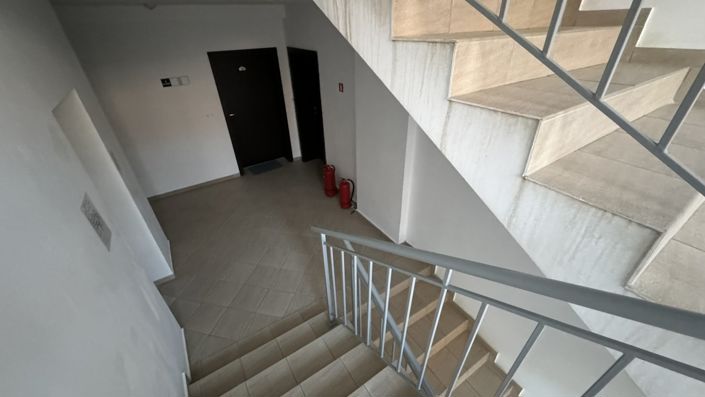 Image No.3-1 Bed Property for sale