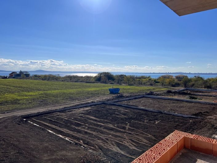 Image No.9-3 Bed Property for sale