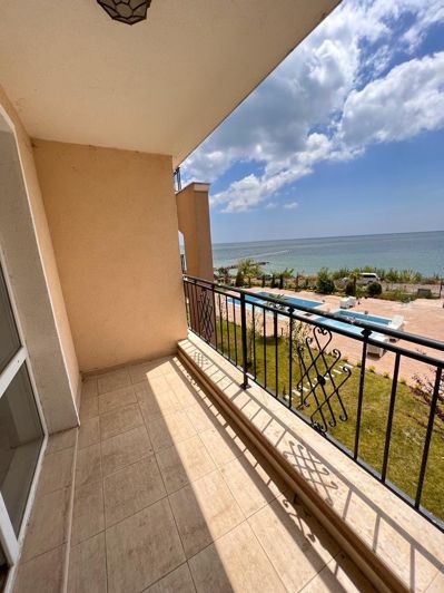 Image No.10-2 Bed Property for sale