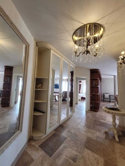 Image No.4-4 Bed Property for sale