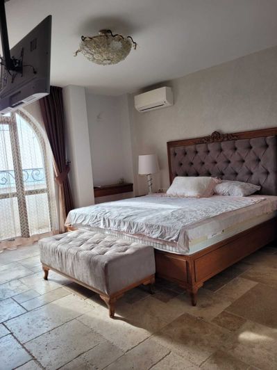 Image No.9-4 Bed Property for sale