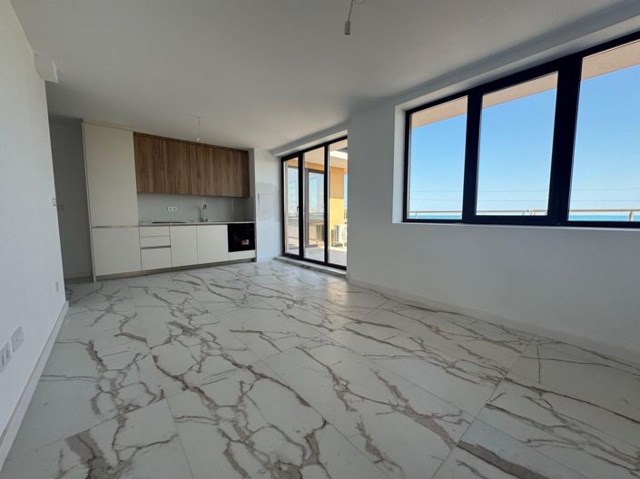 Image No.5-2 Bed Property for sale