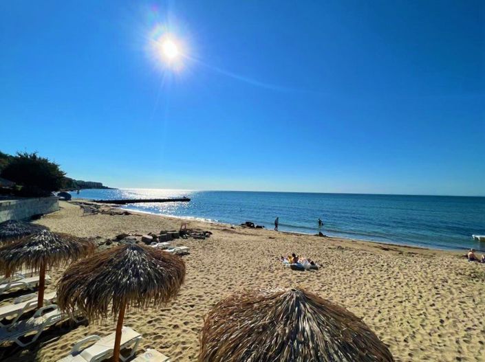 Image No.2-Propriété de 3 chambres à vendre à Sveti Vlas