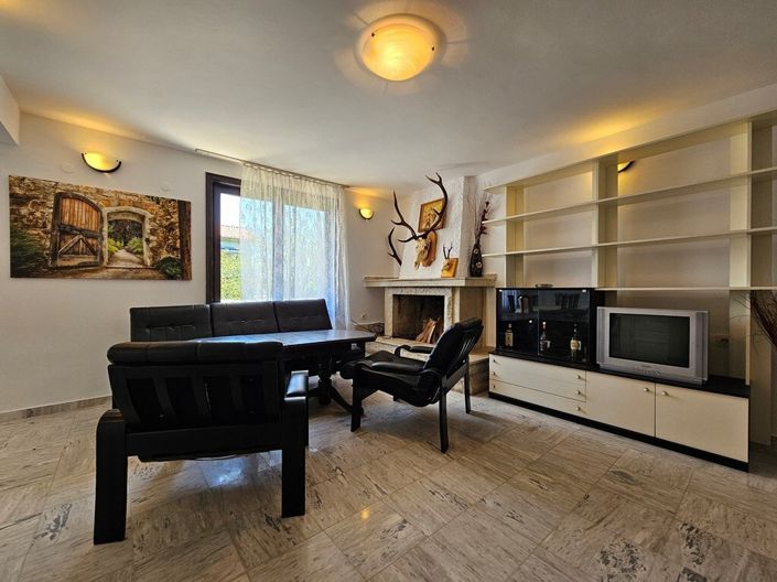 Image No.4-3 Bed Property for sale