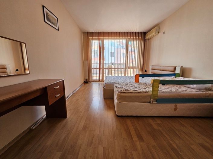 Image No.2-2 Bed Property for sale