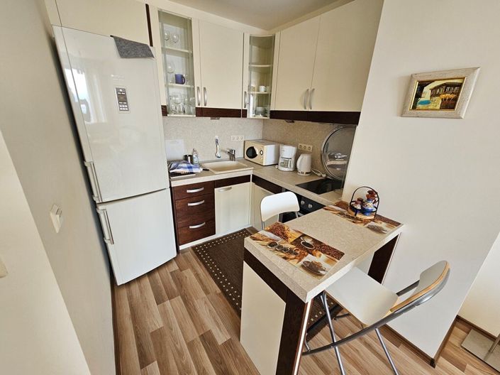 Image No.9-2 Bed Property for sale