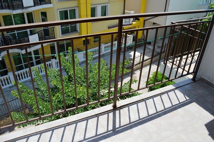 Image No.9-2 Bed Property for sale