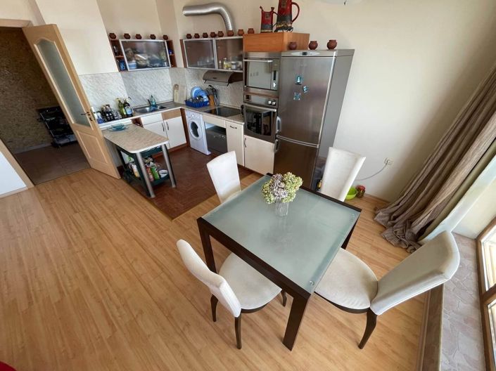 Image No.7-2 Bed Property for sale