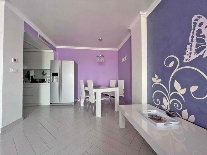 Image No.2-2 Bed Property for sale