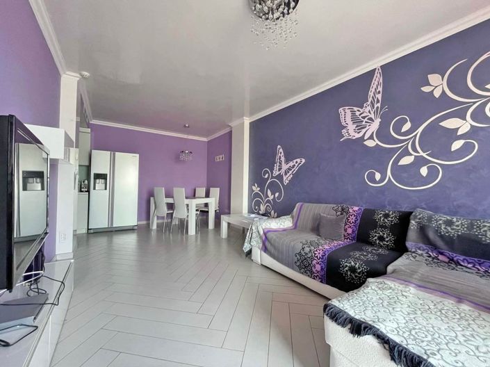 Image No.8-2 Bed Property for sale