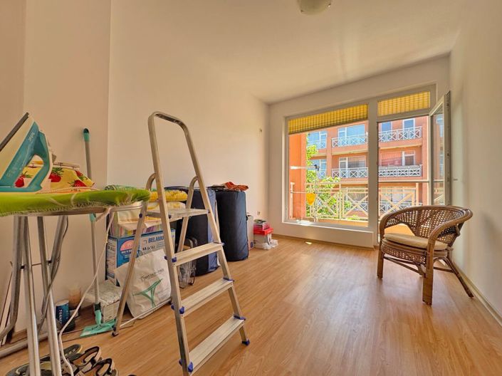 Image No.7-2 Bed Property for sale