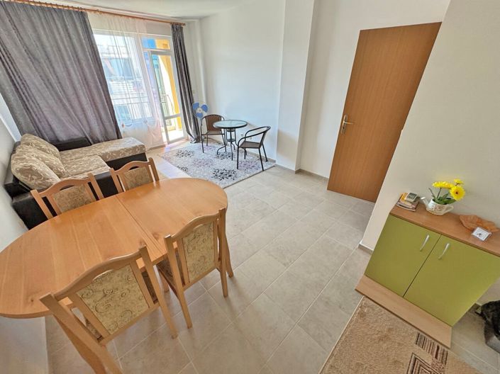 Image No.10-1 Bed Property for sale