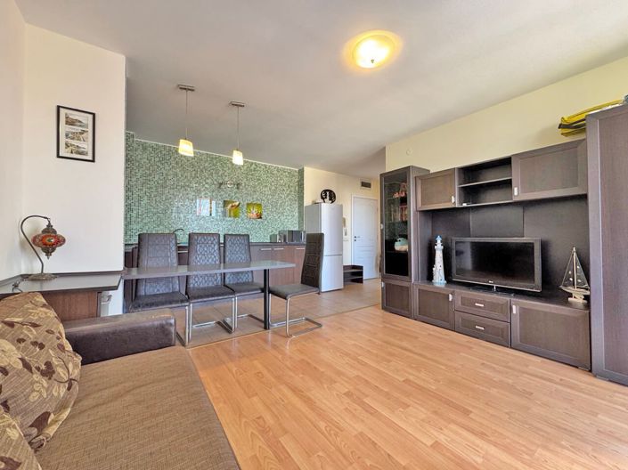 Image No.3-1 Bed Property for sale