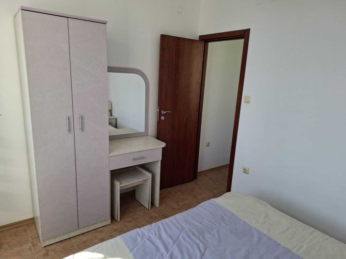 Image No.4-2 Bed Property for sale