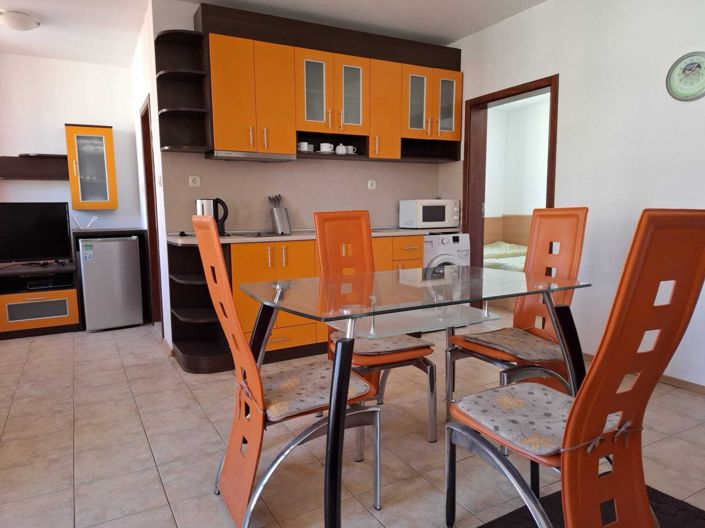 Image No.9-2 Bed Property for sale