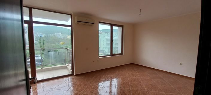 Image No.3-3 Bed Property for sale