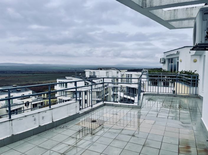 Image No.6-1 Bed Property for sale