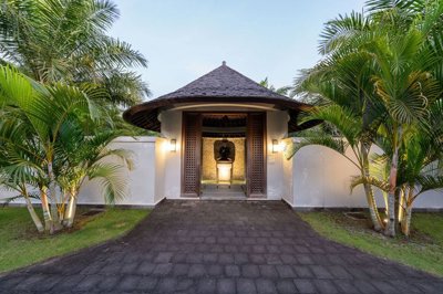 rimba-a-entrance-gate-007