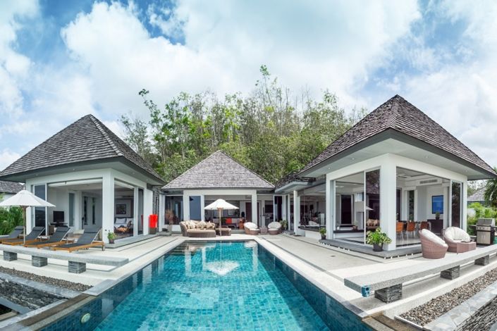 Image No.5-5 Bed Property for sale