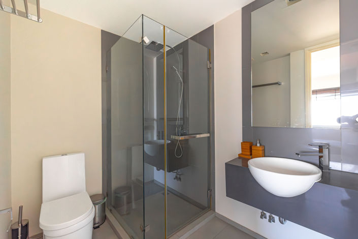 Image No.8-2 Bed Property for sale