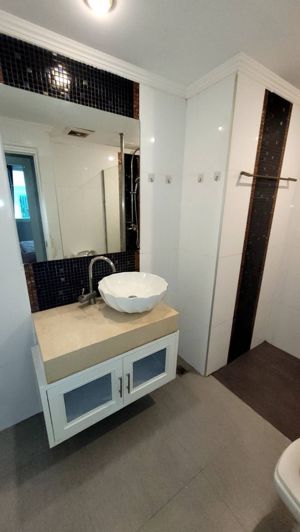 Image No.4-1 Bed Property for sale