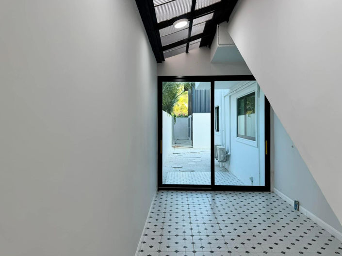 Image No.9-4 Bed Property for sale