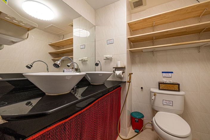 Image No.9-1 Bed Property for sale