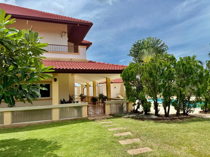 Image No.9-4 Bed Property for sale