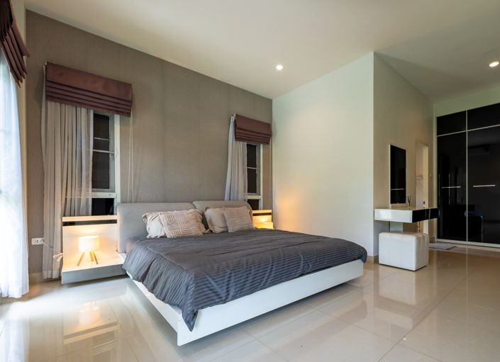 Image No.7-3 Bed Property for sale