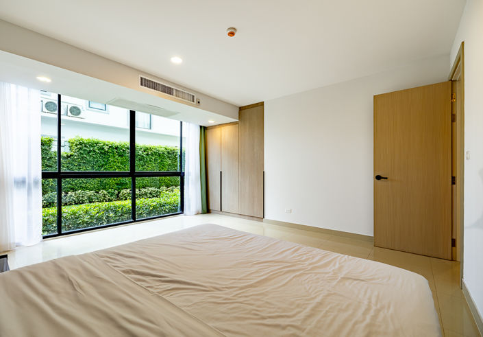 Image No.10-4 Bed Property for sale