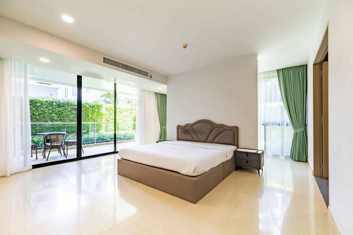 Image No.5-4 Bed Property for sale