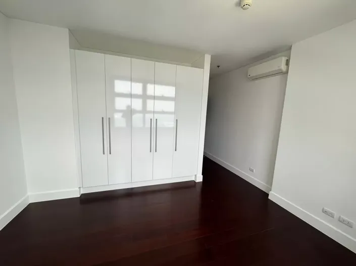 Image No.3-2 Bed Property for sale