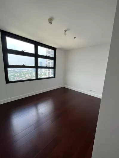 Image No.4-2 Bed Property for sale