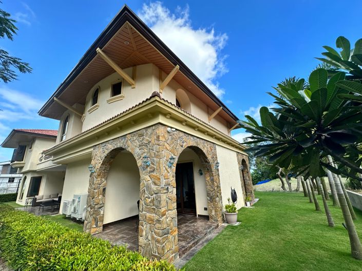 Image No.3-5 Bed Property for sale