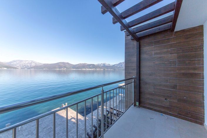 Image No.5-Propriété de 4 chambres à vendre à Tivat