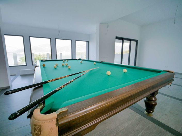 Image No.4-5 Bed Property for sale