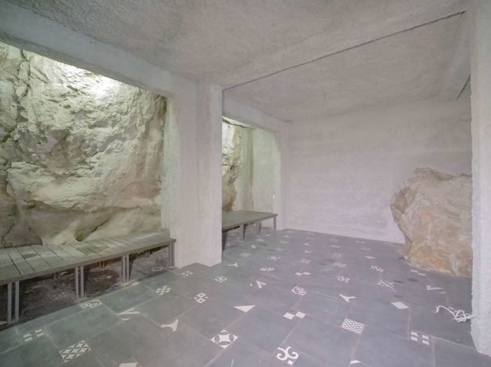 Image No.6-5 Bed Property for sale