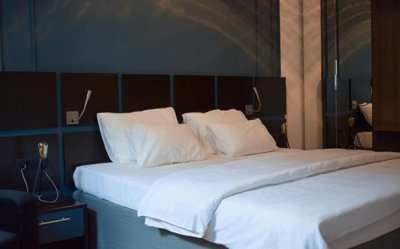 commercial-placemini-hotel-for-sale-in-the-he