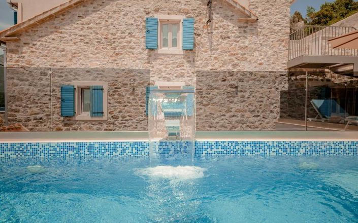 Image No.3-Propriété de 3 chambres à vendre à Tivat