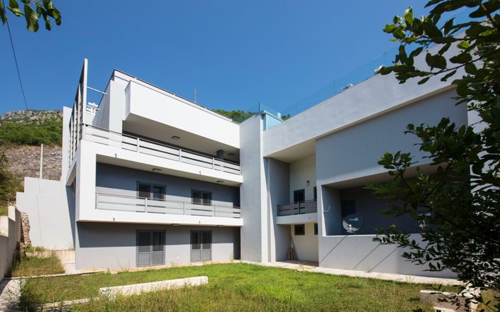 Image No.6-3 Bed Property for sale