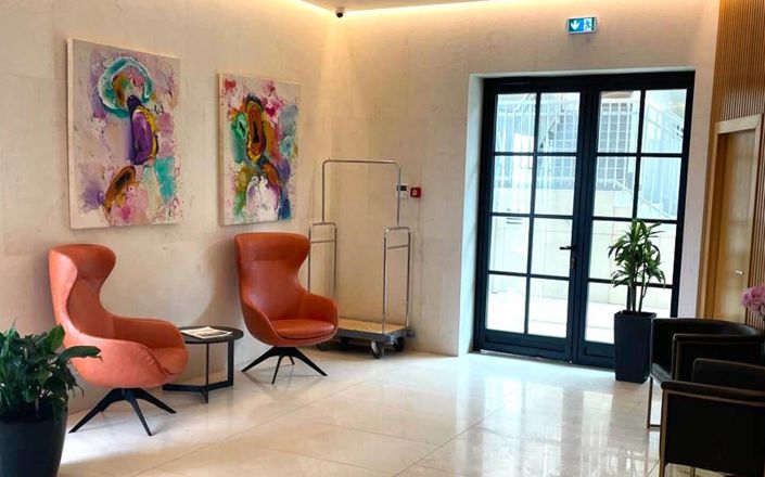 Image No.10-2 Bed Property for sale