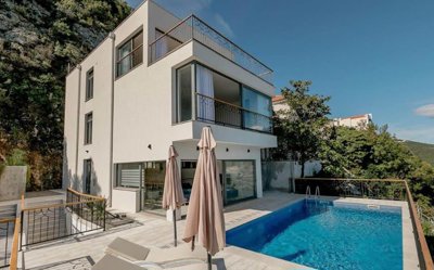 villa-for-sale-in-njivice-herceg-novi-montene