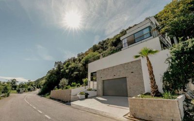 villa-for-sale-in-njivice-herceg-novi-montene