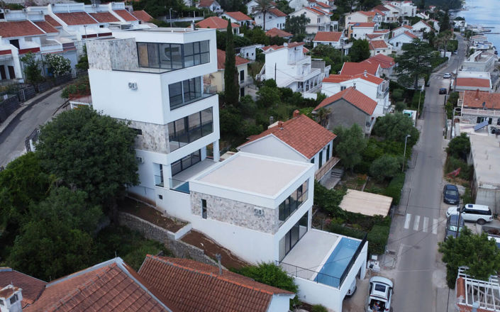 Image No.9-Propriété de 2 chambres à vendre à Tivat