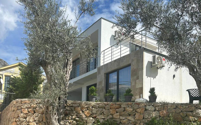 Image No.2-2 Bed Property for sale