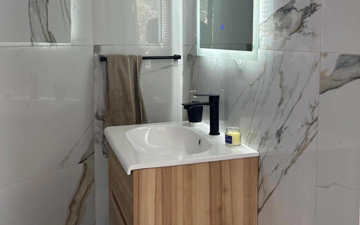 Image No.8-2 Bed Property for sale